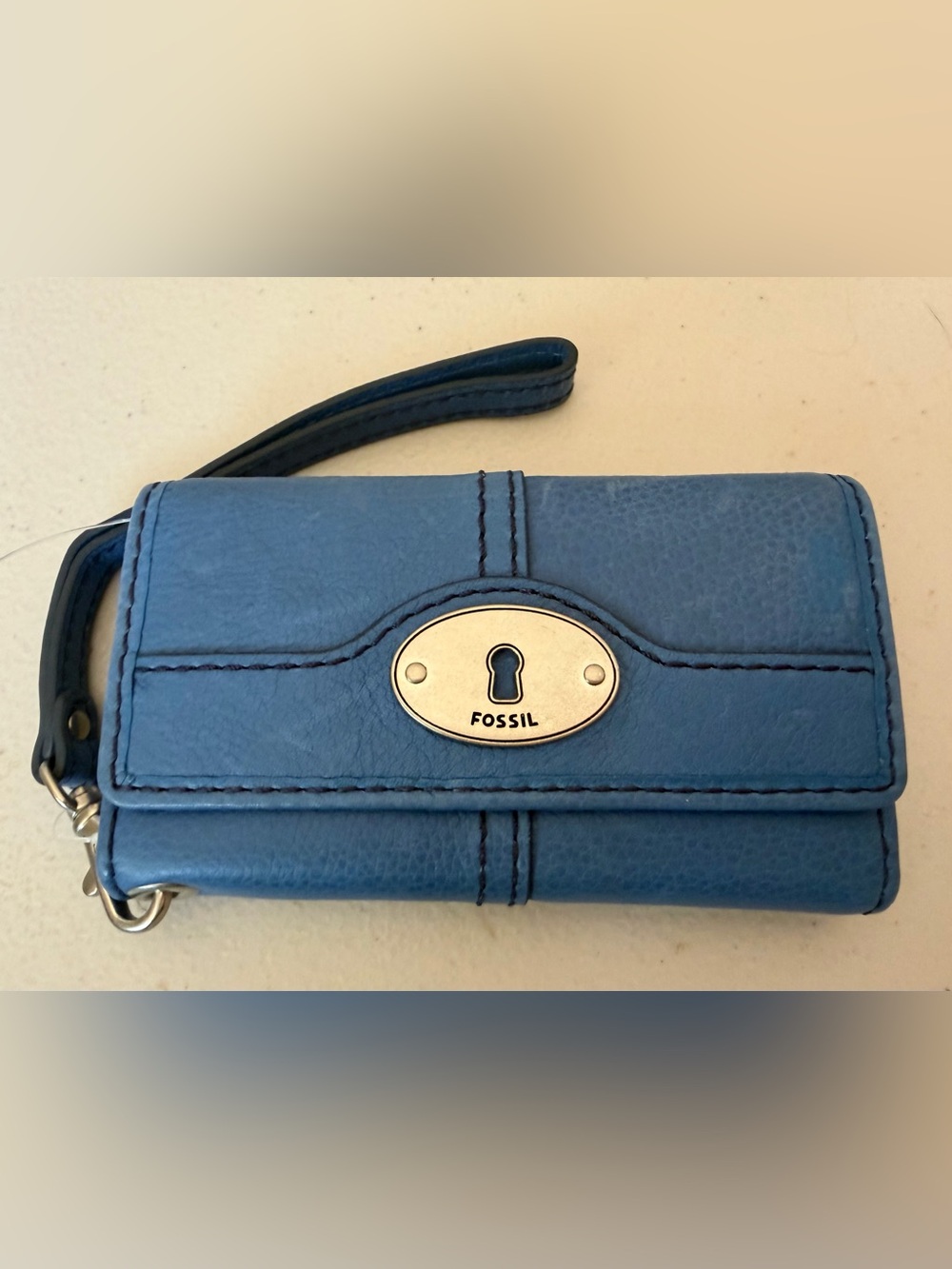 Fossil Navy Leather Wristlet Wallet with Gold-Tone Lock